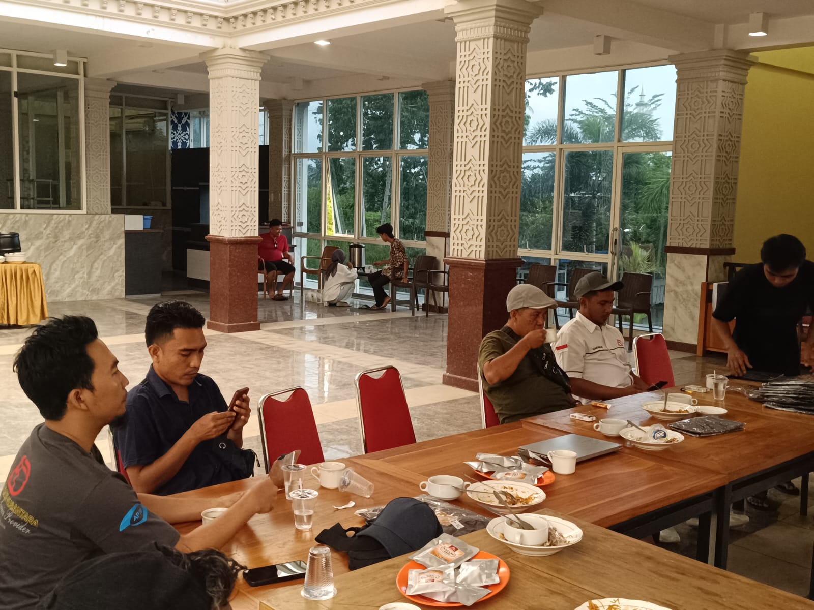 Makan bersama