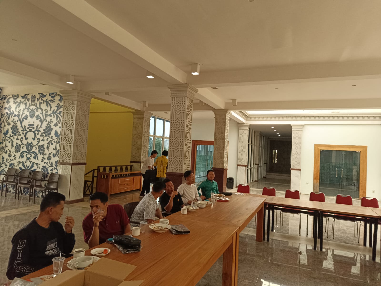 Makan bersama